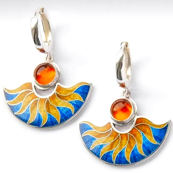 Sol Rays ☀️ Silver Dangling Earrings - Picture 1 of 4